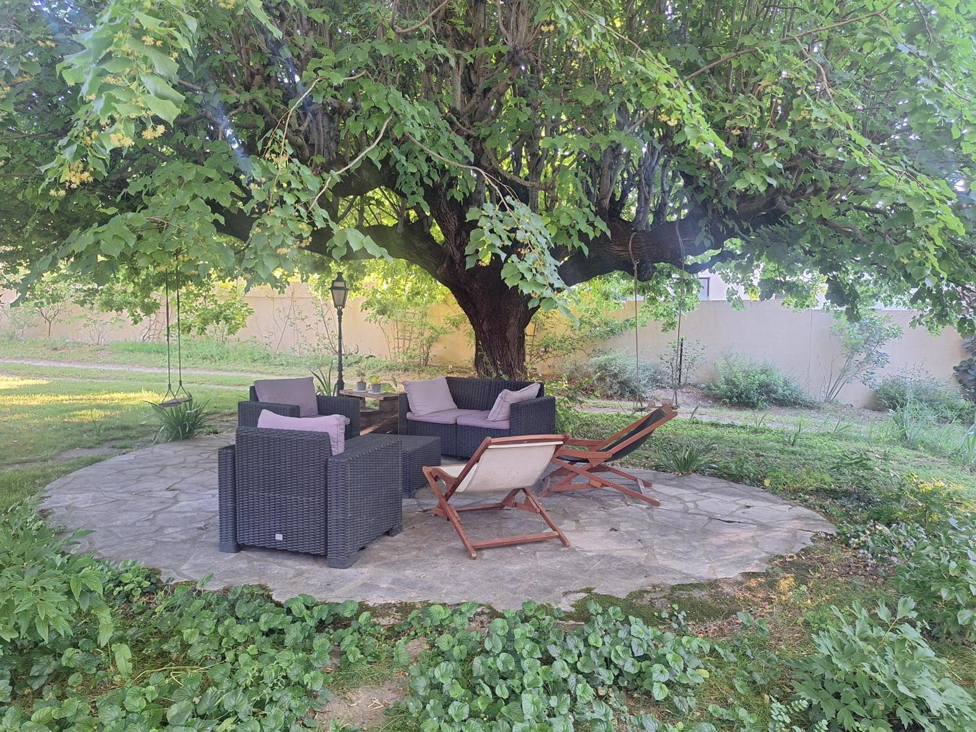 La Cartagene - Chambre Double Calvisson Exteriör bild